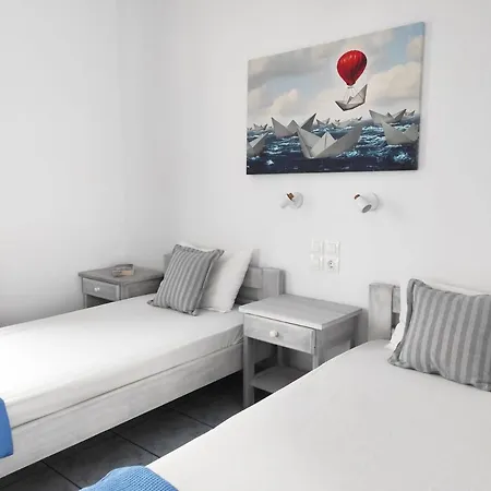 Isalos Paros Apartman Náusza