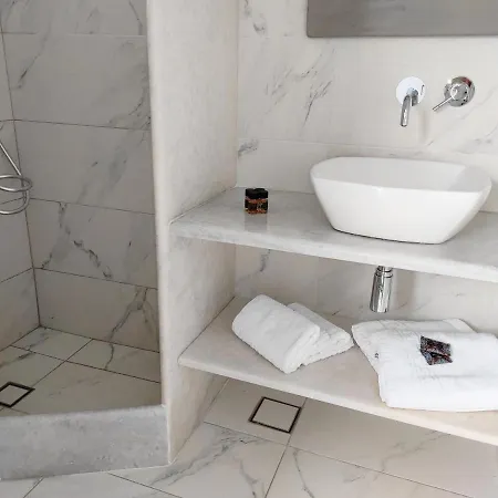 Apartment Isalos