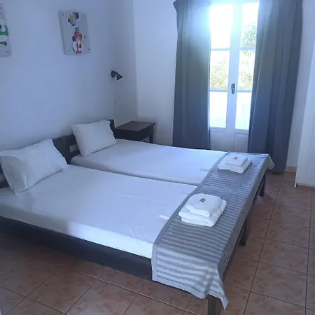 Isalos Paros * Naousa