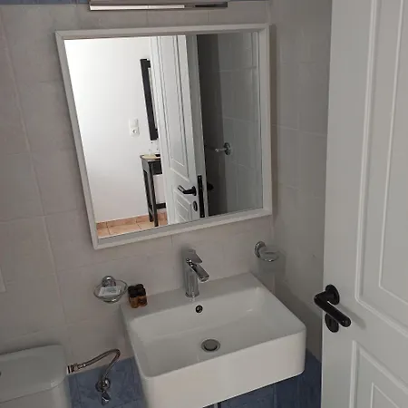 Isalos Apartment *