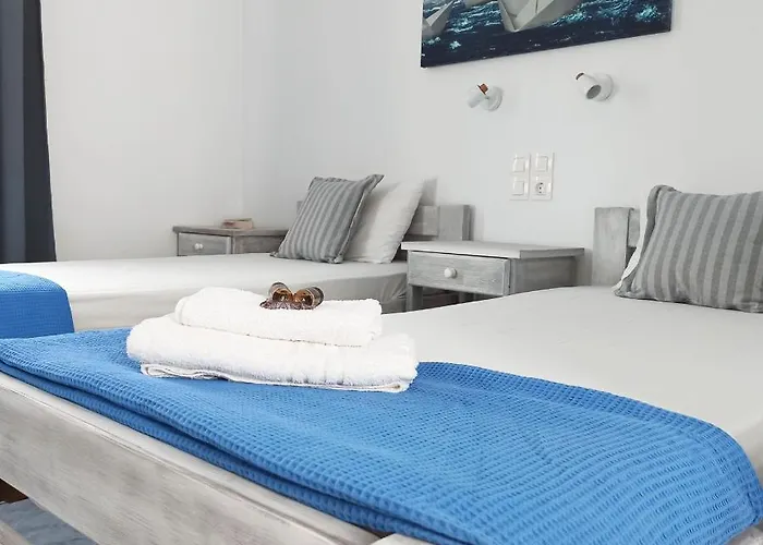 Isalos * Naousa (Paros)