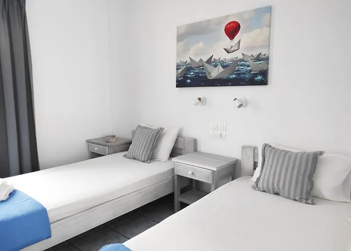 Isalos Apartment Naousa (Paros)